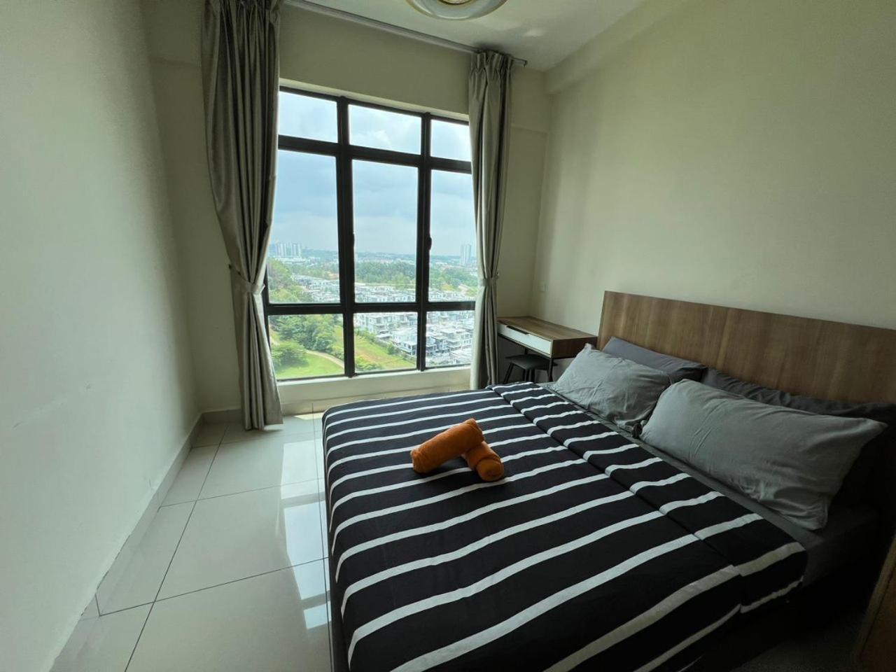 Arc Austin Hill Apartment Johor Bahru Room photo