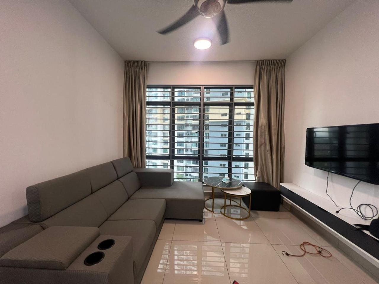 Arc Austin Hill Apartment Johor Bahru Room photo