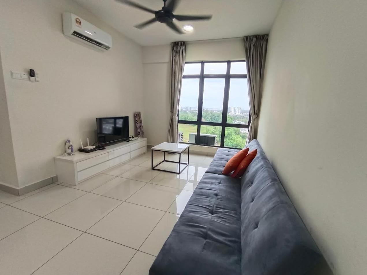 Arc Austin Hill Apartment Johor Bahru Exterior photo
